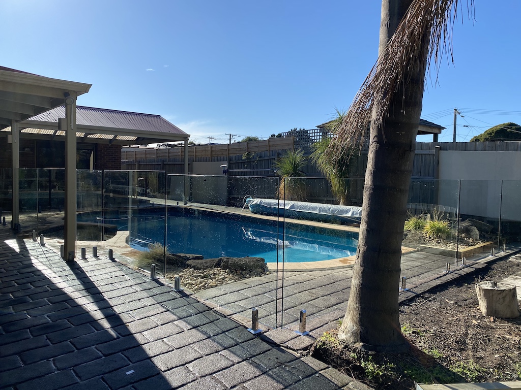 pool fence chelsea heights 1