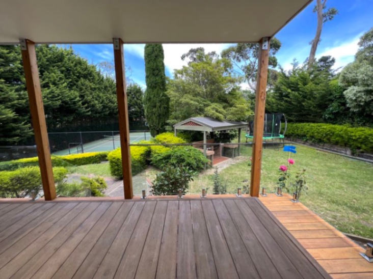 Glass Balustrade Mount Eliza 3-1