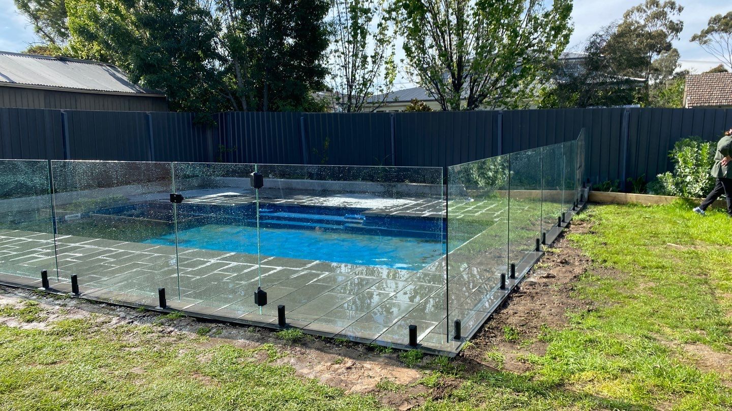 Glass Pool Fence Aberfeldie 2