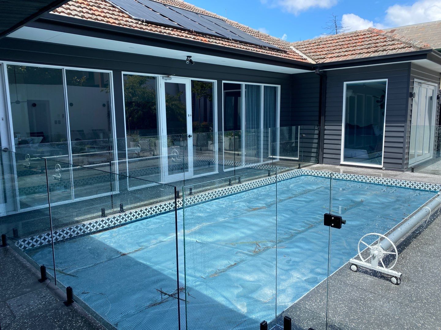 Glass Pool Fencing Brighton 9