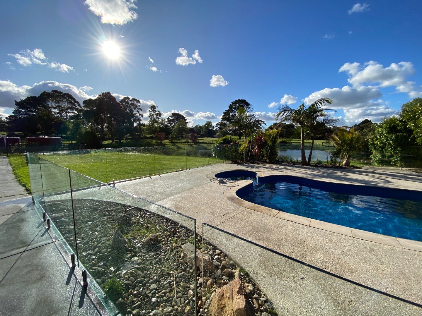 Glass Pool Fencing Cranbourne South 1