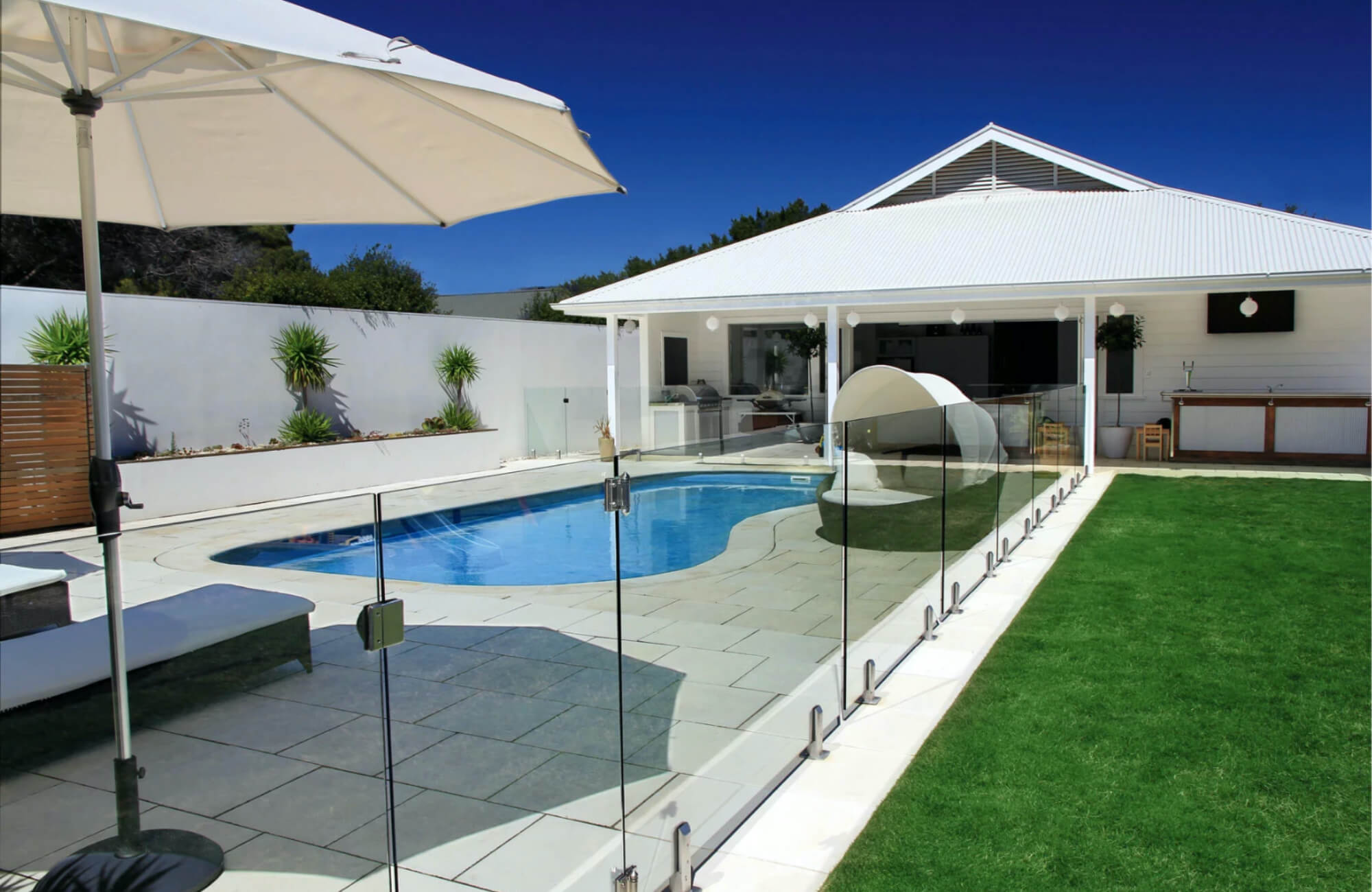 glass-pool-fencing